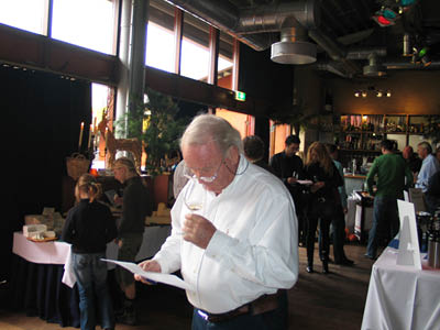 108_0883